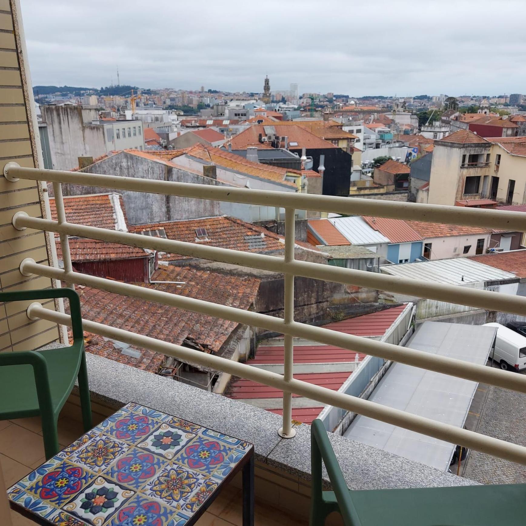 Apartamento Praca - Vistas Sobre A Cidade Порту Экстерьер фото